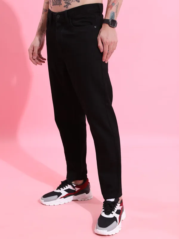 Highlander Men Black Tapered Fit Stretchable Jeans