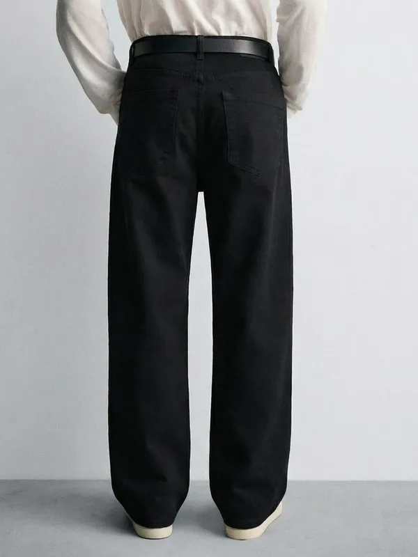 Highlander Men Black Loose Fit Stretchable Jeans