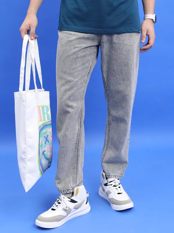 Highlander Men Light Grey Straight Fit Jeans