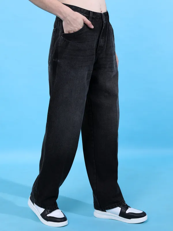 Highlander Men Black Straight Fit Jeans