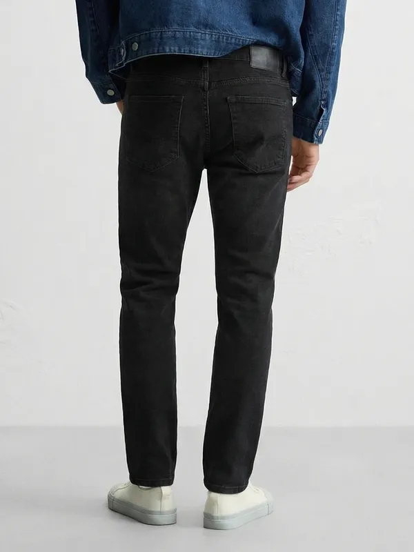 Highlander Men Black Tapered Fit Stretchable Jeans