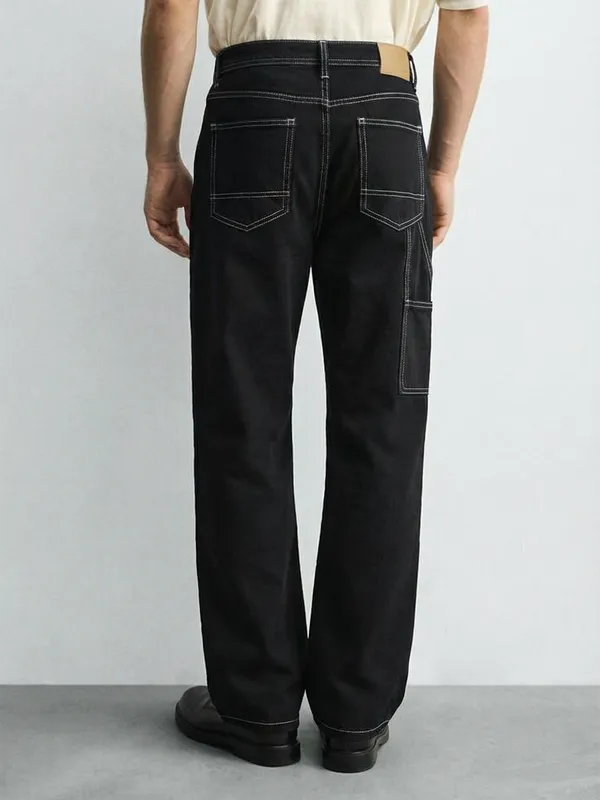 Highlander Men Black Straight Fit Jeans