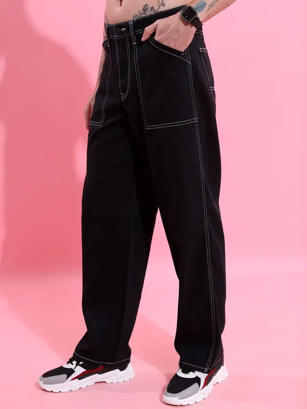 Highlander Men Black Straight Fit Jeans