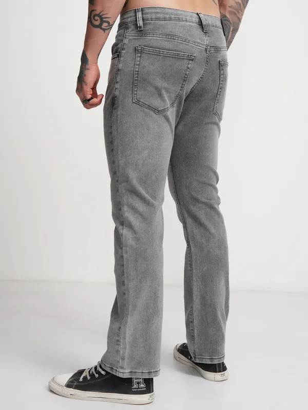 Highlander Men Grey Faded Straight Fit Jeans