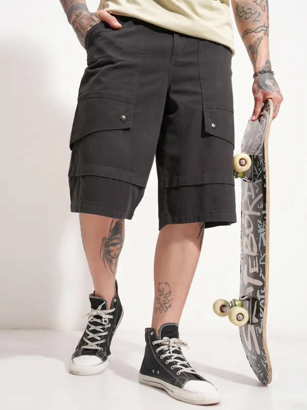 Highlander Men Grey Baggy Cargo Shorts