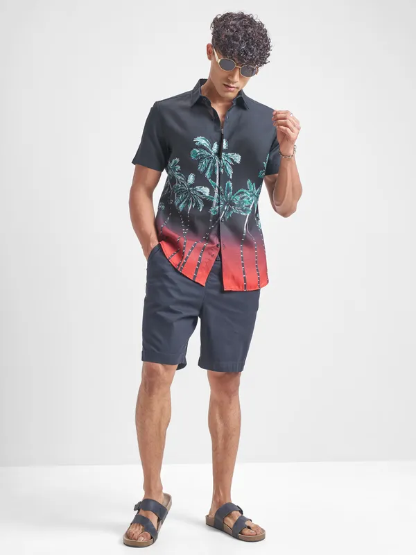 Highlander Men Black Printed Oversized Fit Casual Shirt