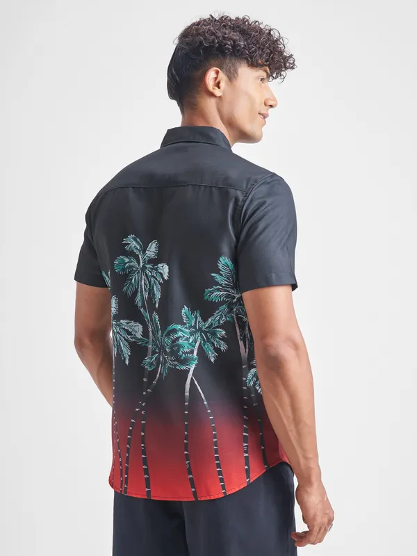 Highlander Men Black Printed Oversized Fit Casual Shirt