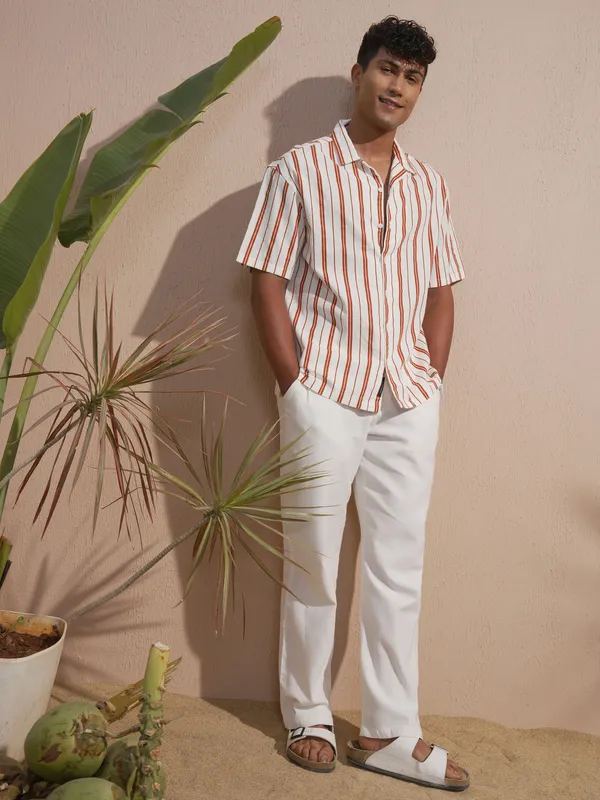 Highlander Men Red Striped Oversized Fit Casual Shirt