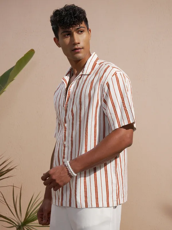 Highlander Men Red Striped Oversized Fit Casual Shirt