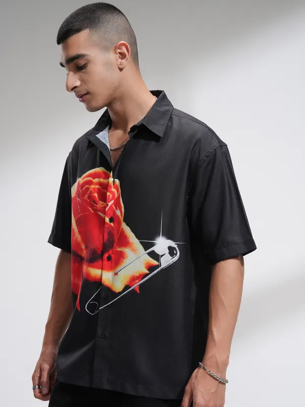 Highlander Men Black Printed Oversized Fit Casual Shirt