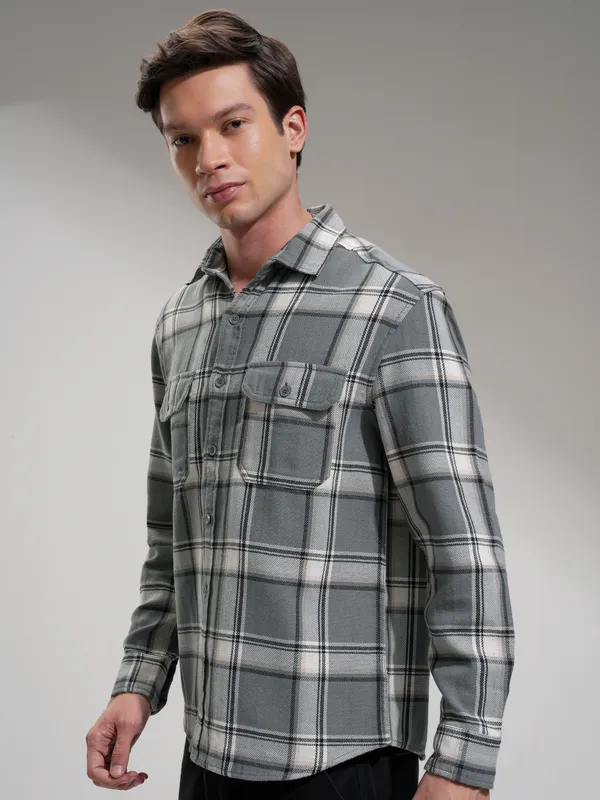 Highlander Men Grey Checked Oversized Fit Casual Shirt
