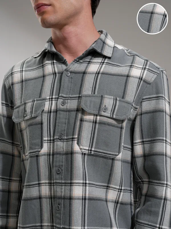 Highlander Men Grey Checked Oversized Fit Casual Shirt