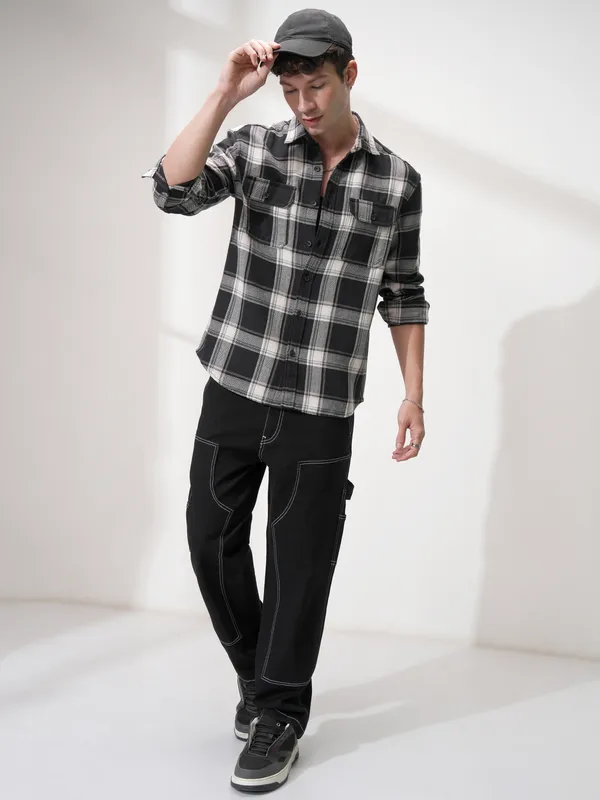 Highlander Men Black Checked Oversized Fit Casual Shirt