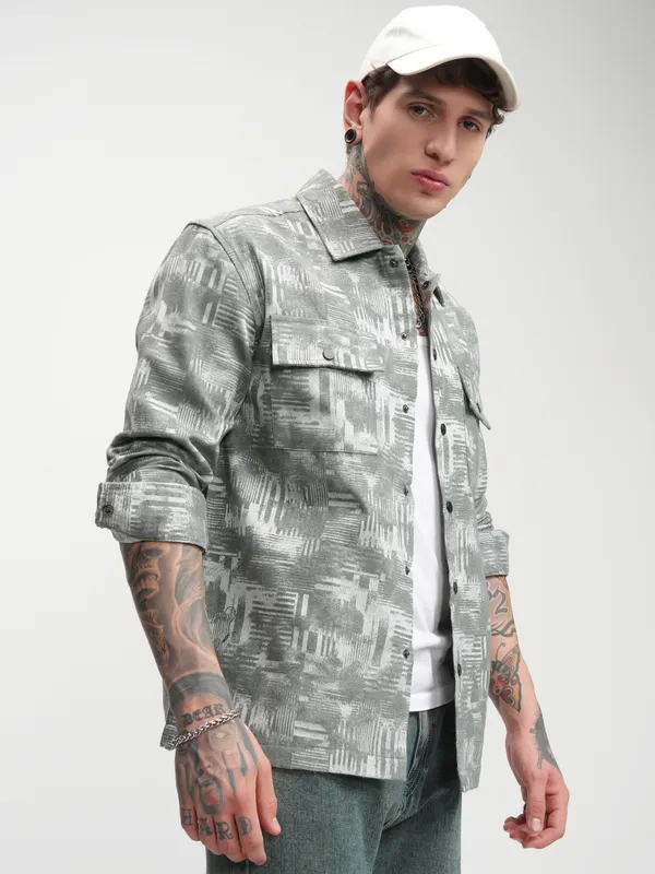 Highlander Men Blue Printed Oversized Fit Casual Shirt