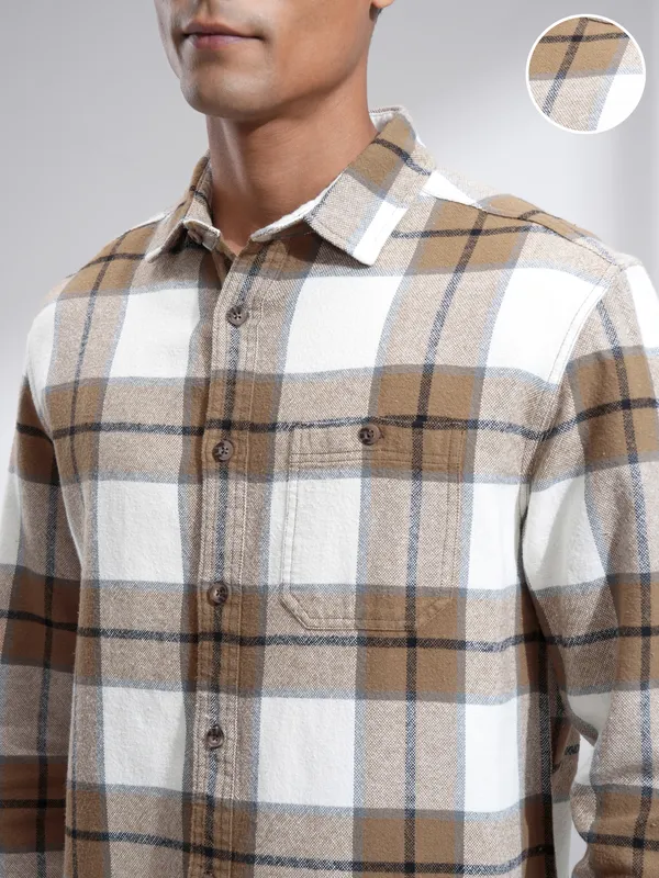Highlander Men Off White Checked Oversized Fit Casual Shirt
