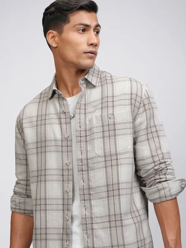 Highlander Men Beige Checked Oversized Fit Casual Shirt