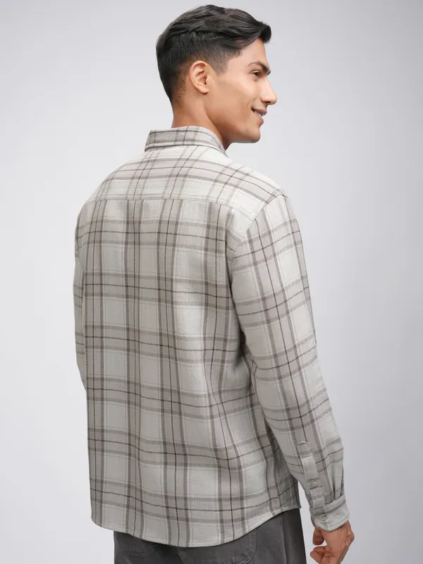 Highlander Men Beige Checked Oversized Fit Casual Shirt