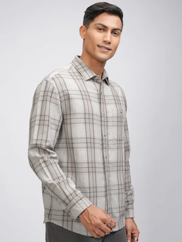 Highlander Men Beige Checked Oversized Fit Casual Shirt