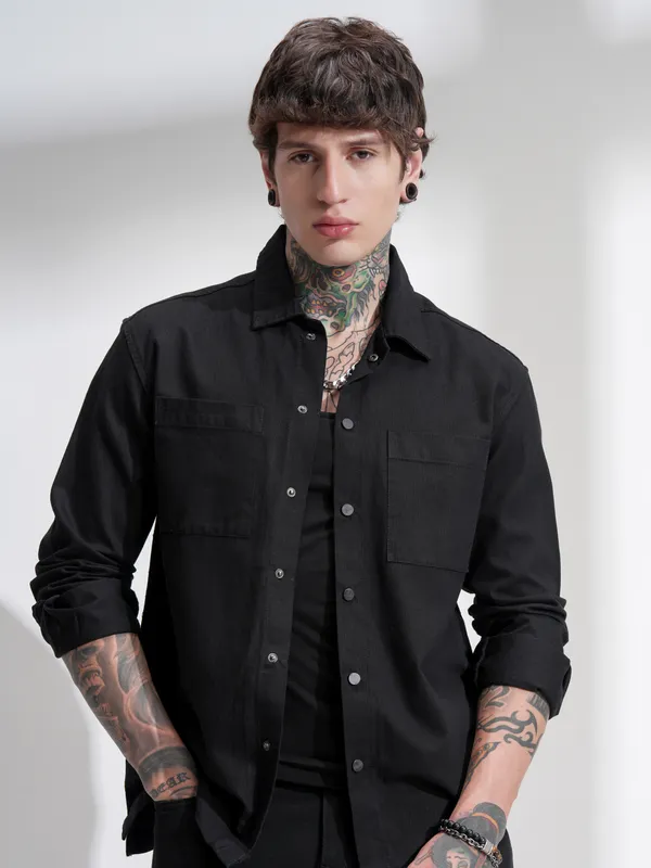 Highlander Men Black Self Design Oversized Fit Casual Shirt