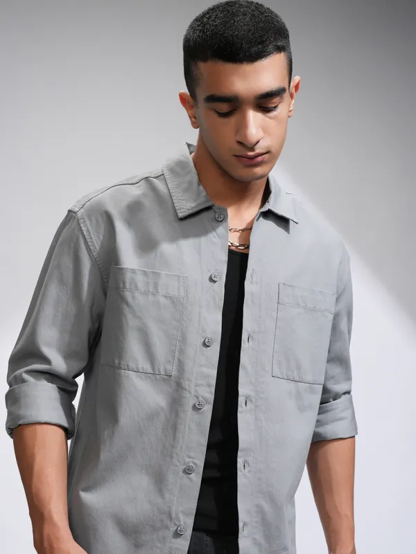 Highlander Men Grey Solid Oversized Fit Casual Shirt