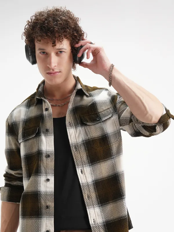 Men Relaxed Fit Casual Shirt