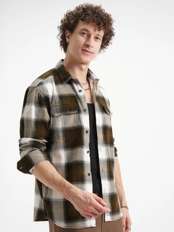 Men Relaxed Fit Casual Shirt