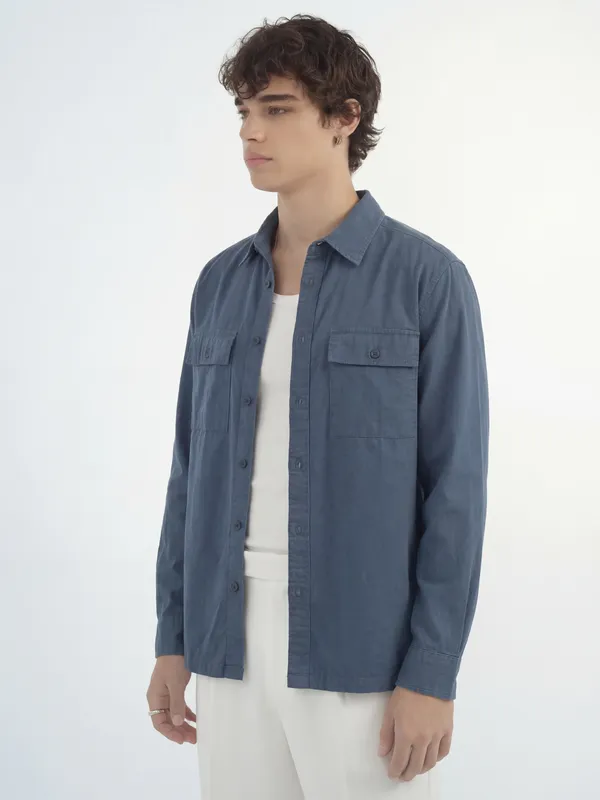 Highlander Men Blue Solid Relaxed Fit Casual Shirt