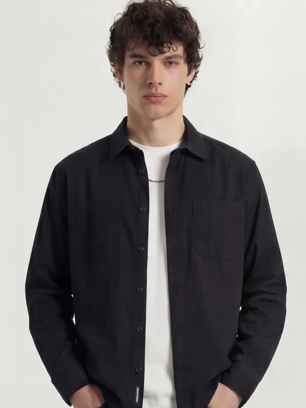 Highlander Men Black Solid Oversized Fit Casual Shirt