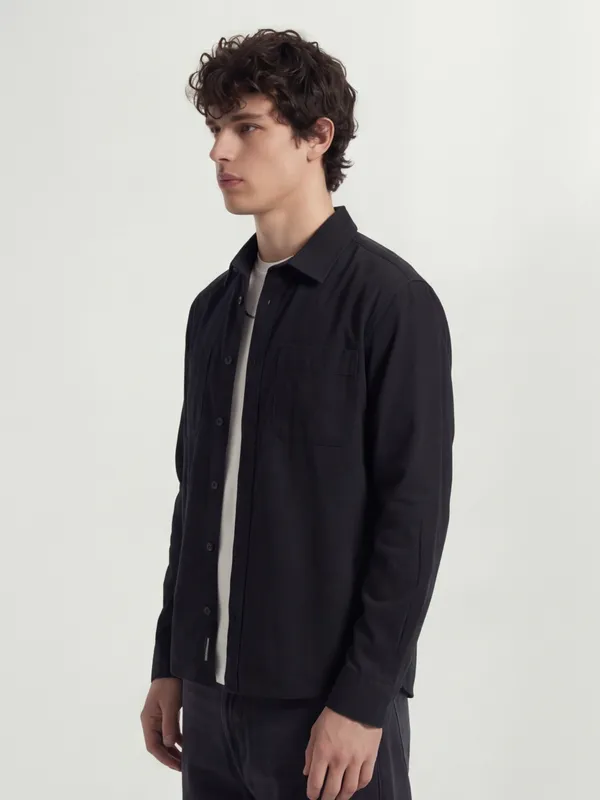 Highlander Men Black Solid Oversized Fit Casual Shirt