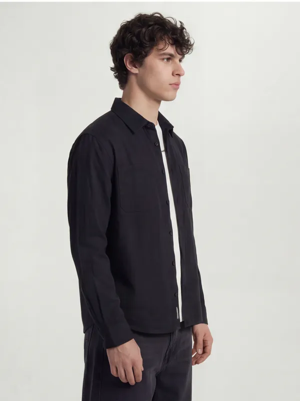 Highlander Men Black Solid Oversized Fit Casual Shirt