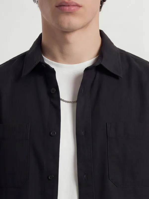 Highlander Men Black Solid Oversized Fit Casual Shirt