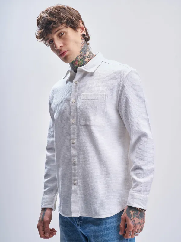 Highlander Men White Self Design Oversized Fit Casual Shirt