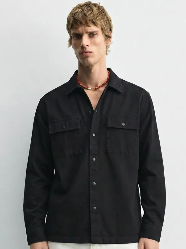 Highlander Men Black Self Design Relaxed Fit Casual Shirt