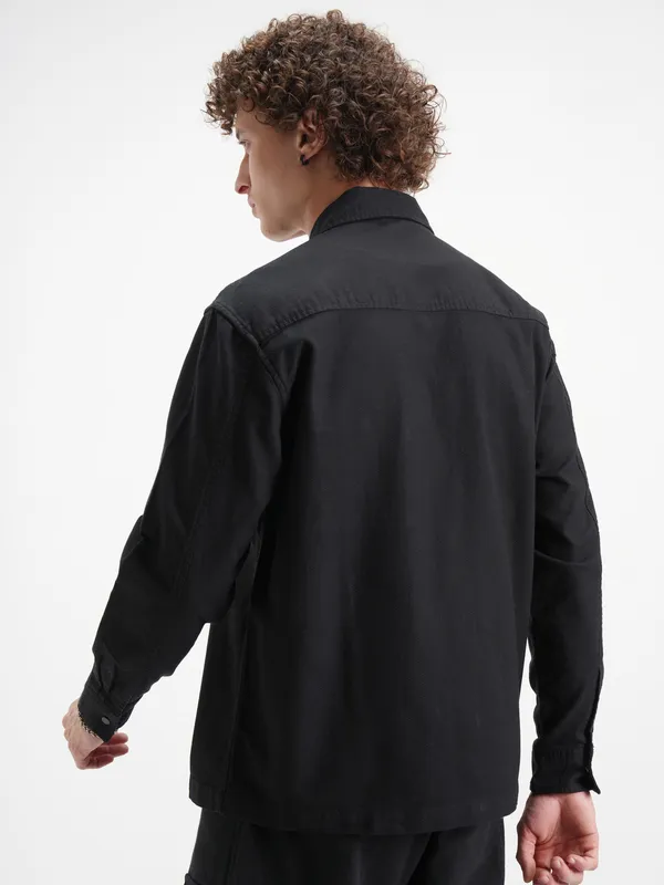 Highlander Men Black Self Design Relaxed Fit Casual Shirt