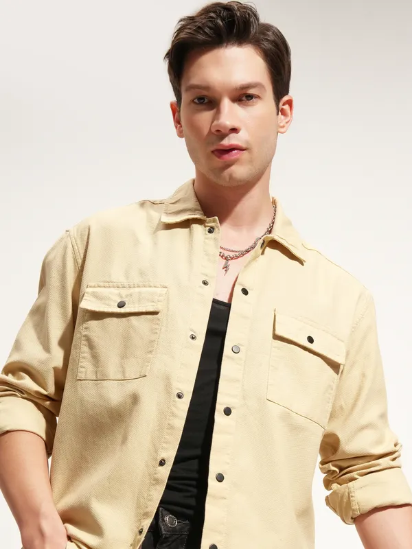 Highlander Men Beige Self Design Relaxed Fit Casual Shirt