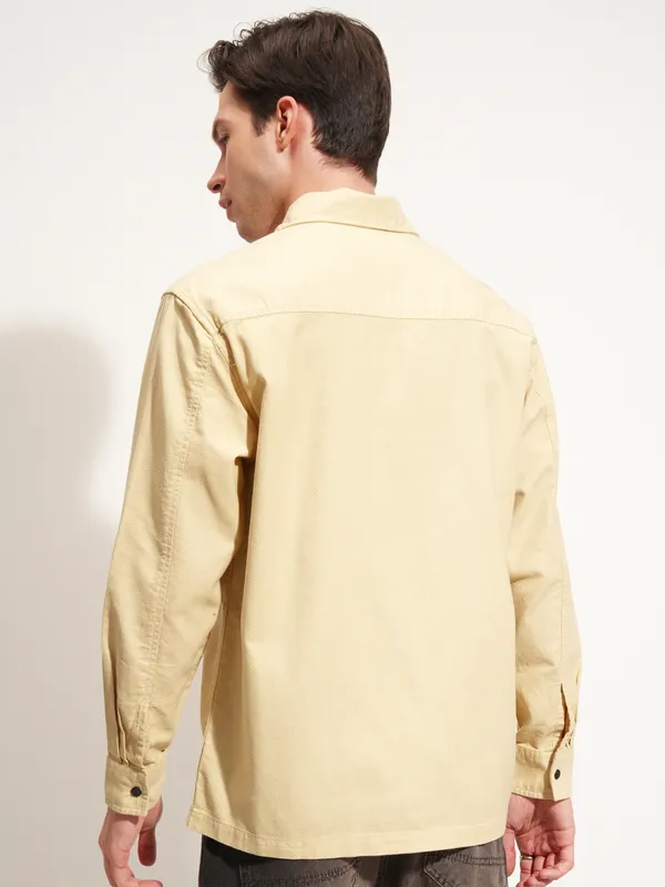 Highlander Men Beige Self Design Relaxed Fit Casual Shirt