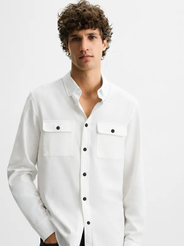 Highlander Men White Self Design Relaxed Fit Casual Shirt