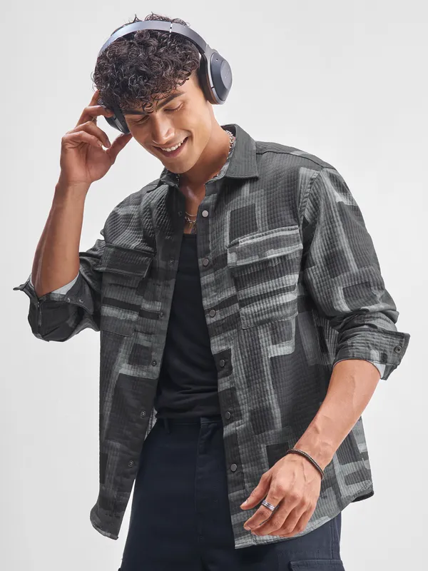 Highlander Men Grey Printed Relaxed Fit Casual Shirt