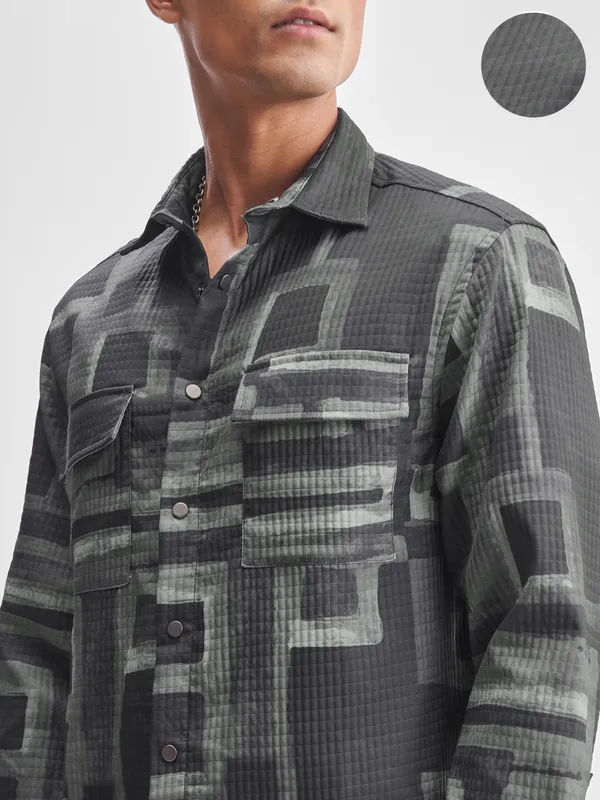 Highlander Men Grey Printed Relaxed Fit Casual Shirt