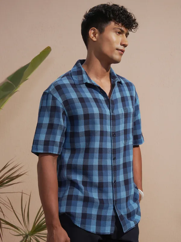Highlander Men Blue Checked Oversized Fit Casual Shirt