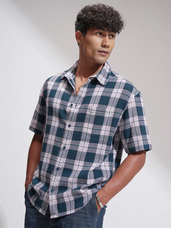 Highlander Men Teal Checked Oversized Fit Casual Shirt