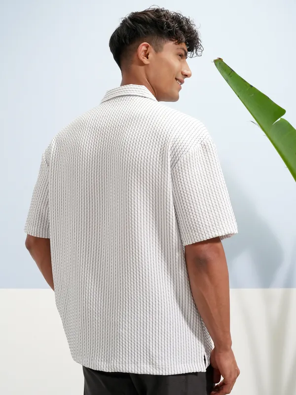 Highlander Men White Self Design Oversized Fit Casual Shirt