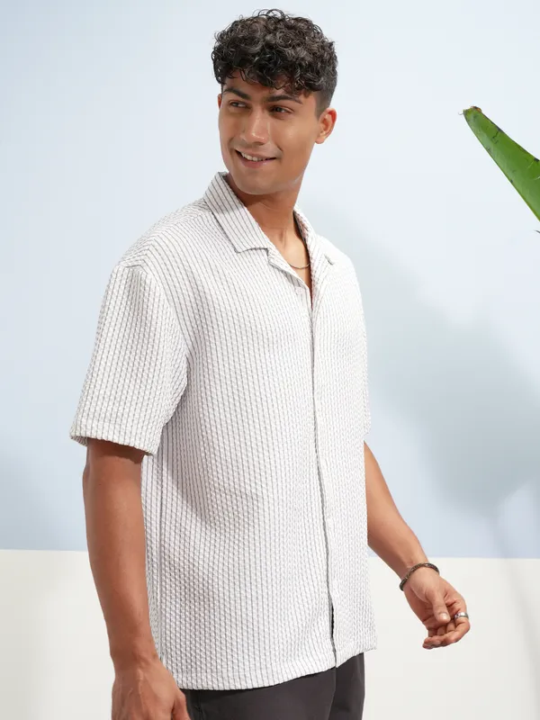 Highlander Men White Self Design Oversized Fit Casual Shirt