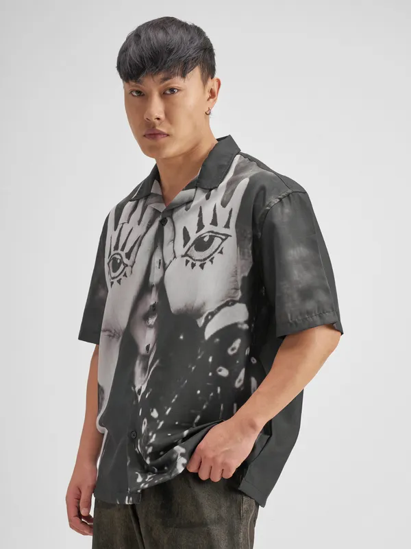 Highlander Men Black Printed Boxy Fit Casual Shirt