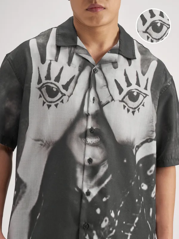 Highlander Men Black Printed Boxy Fit Casual Shirt