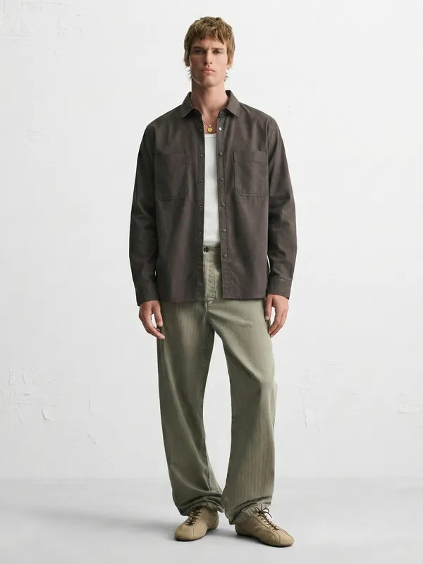 Highlander Men Brown Solid Oversized Fit Casual Shirt