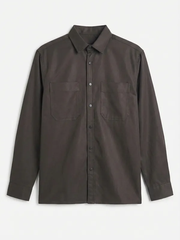 Highlander Men Brown Solid Oversized Fit Casual Shirt