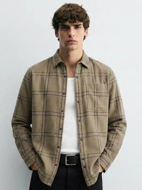 Highlander Men Khaki Checked Relaxed Fit Casual Shirt