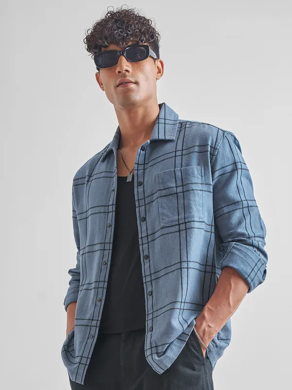 Highlander Men Blue Checked Relaxed Fit Casual Shirt