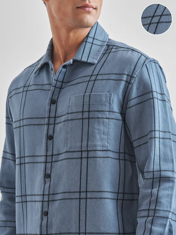 Highlander Men Blue Checked Relaxed Fit Casual Shirt